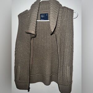 American Eagle women’s vest size large